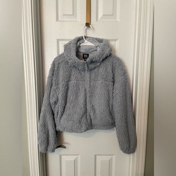 BDG (Urban Outfitters) hooded, cropped teddy jacket. Sherpa. Zip-up. - Picture 3 of 7